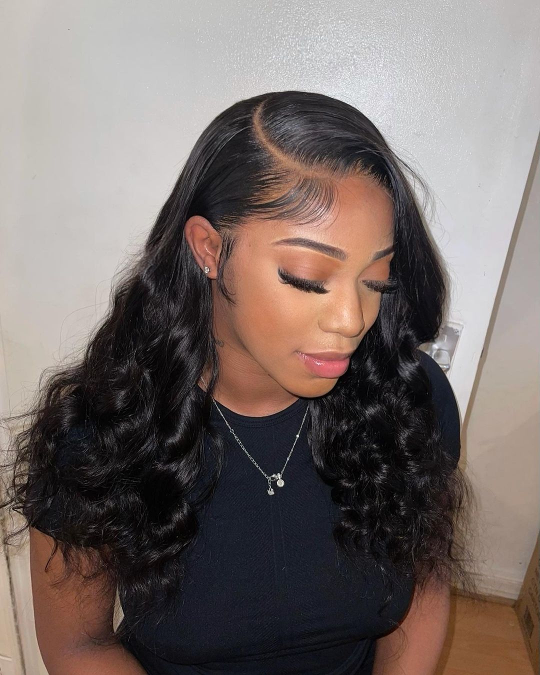 natural curls side part wig hairstyle