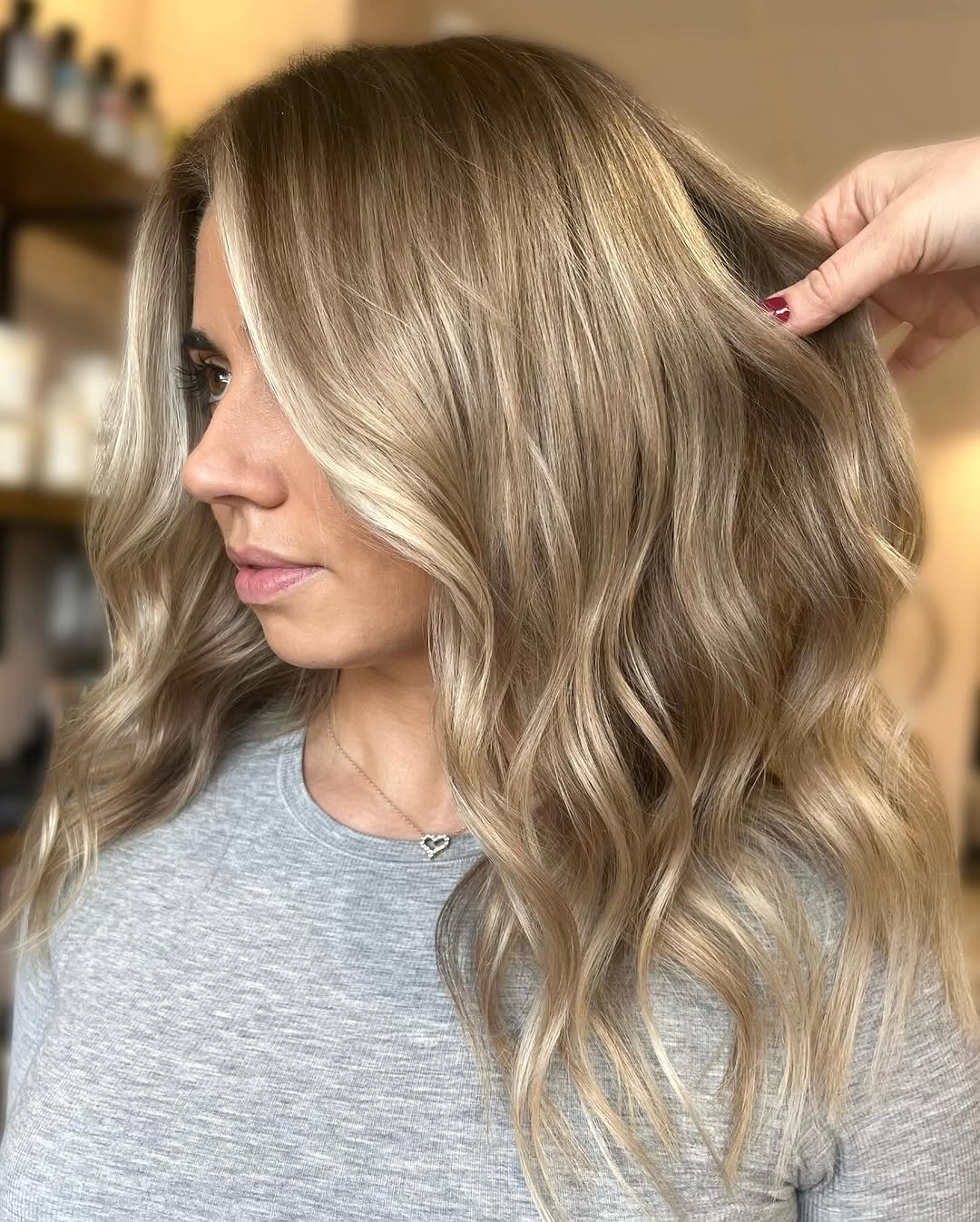 Balayage inversé blond vieil argent