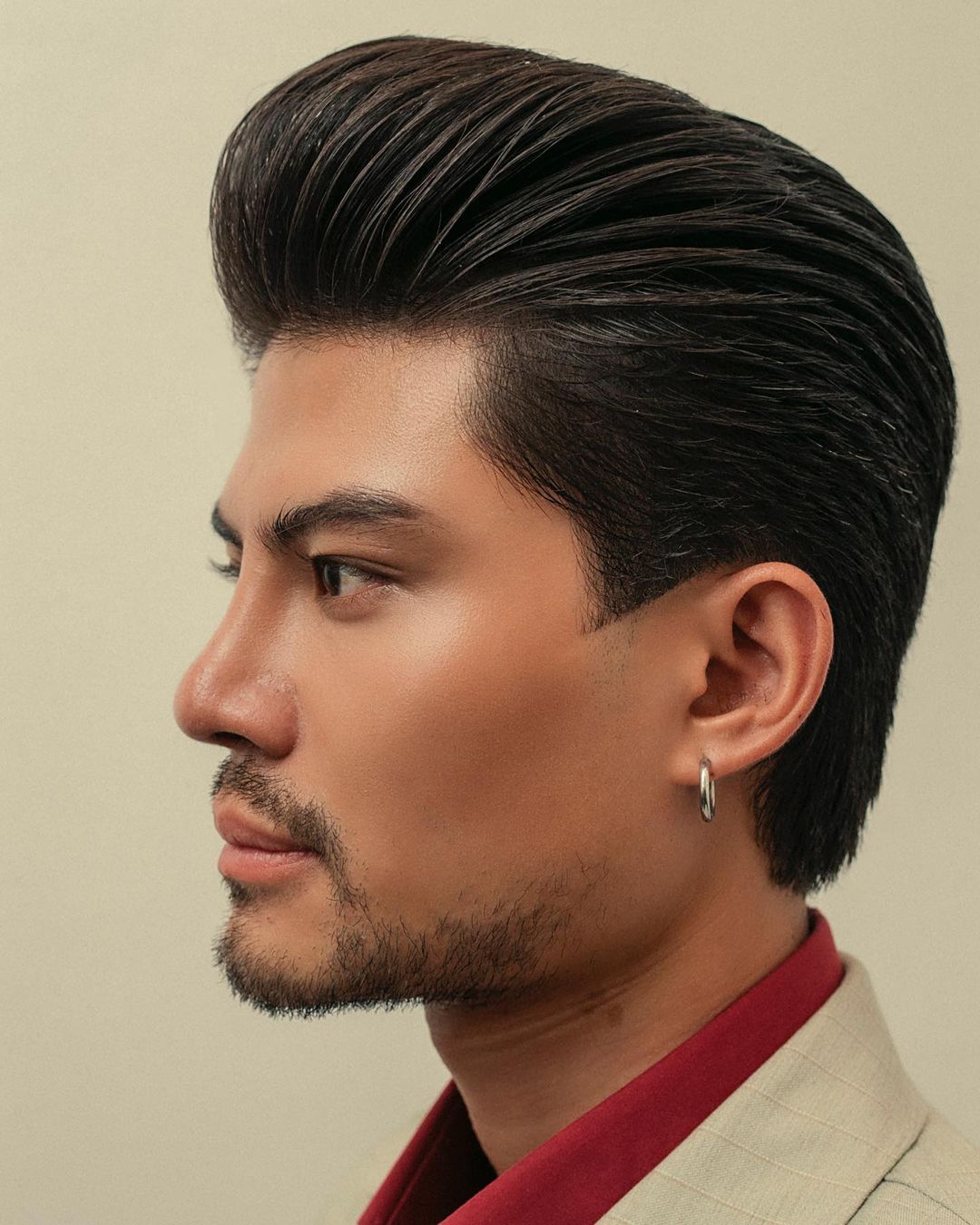 pompadour look