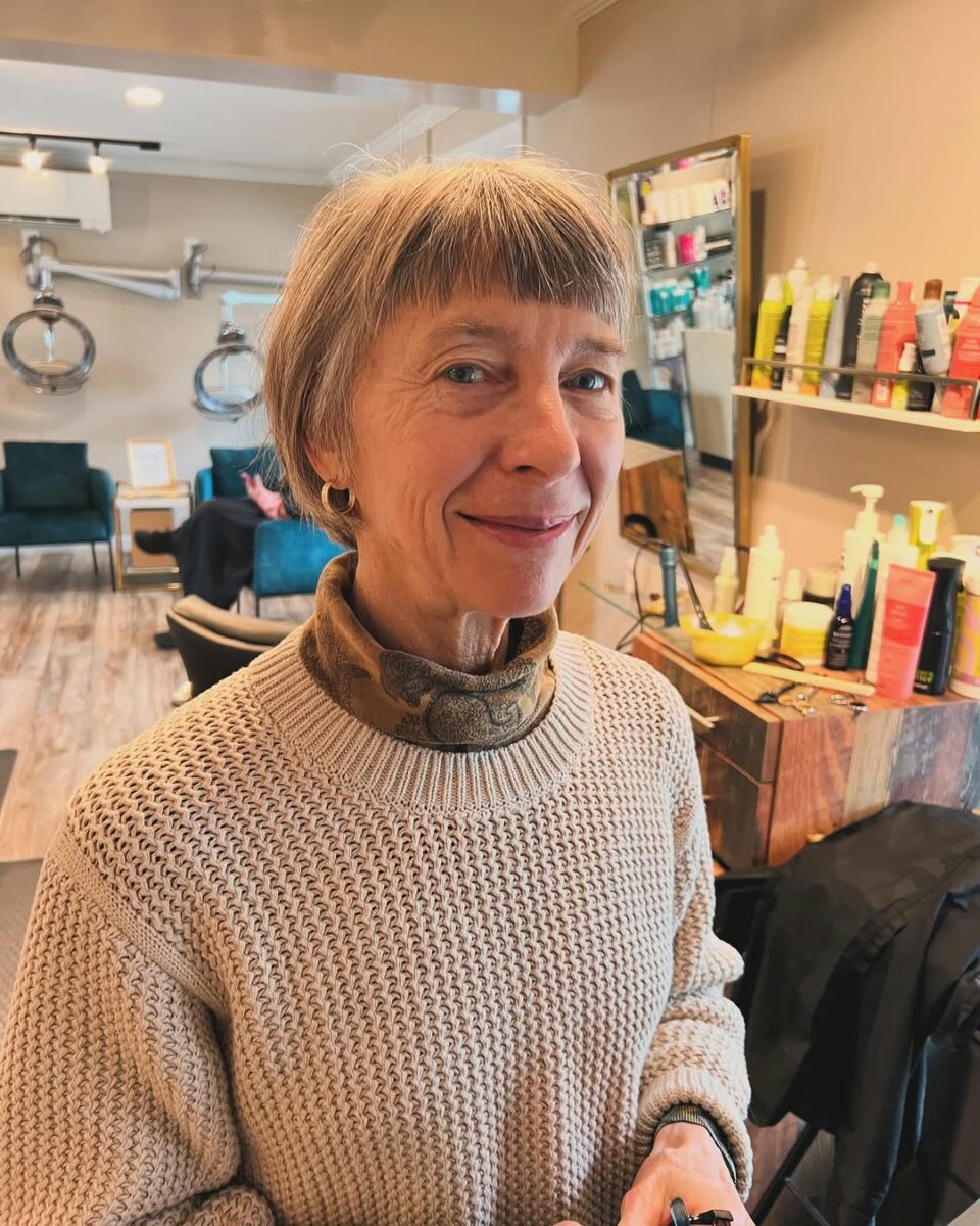 10-low-maintenance-short-bob-haircuts-with-bangs-for-women-over-60