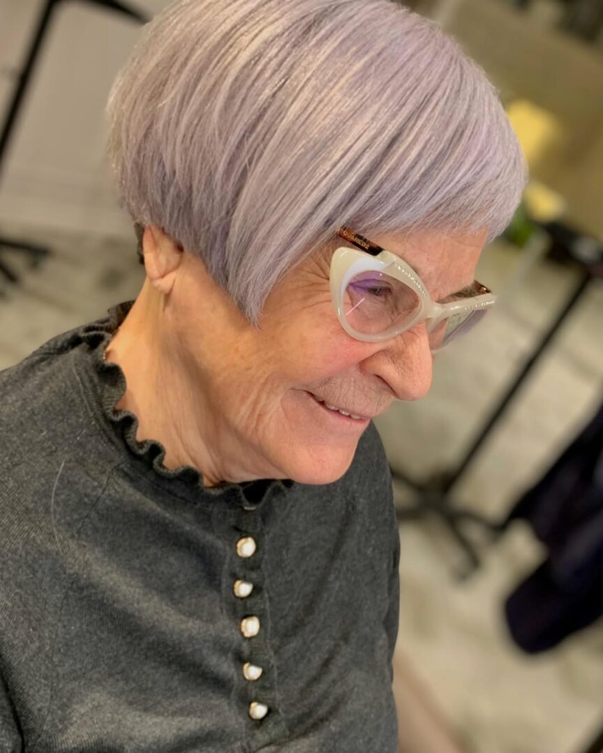10-low-maintenance-short-bob-haircuts-with-bangs-for-women-over-60