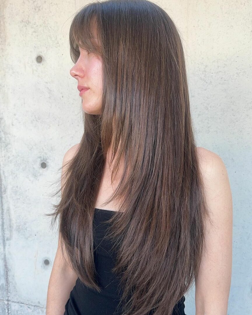 11-curtain-bangs-ideas-for-straight-hair-that-look-effortlessly-chic