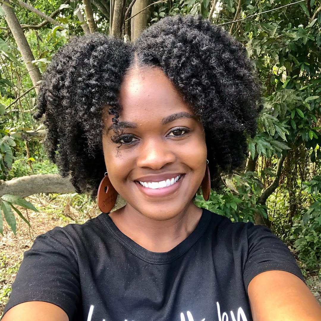 Twist Out With Natural Volume 
