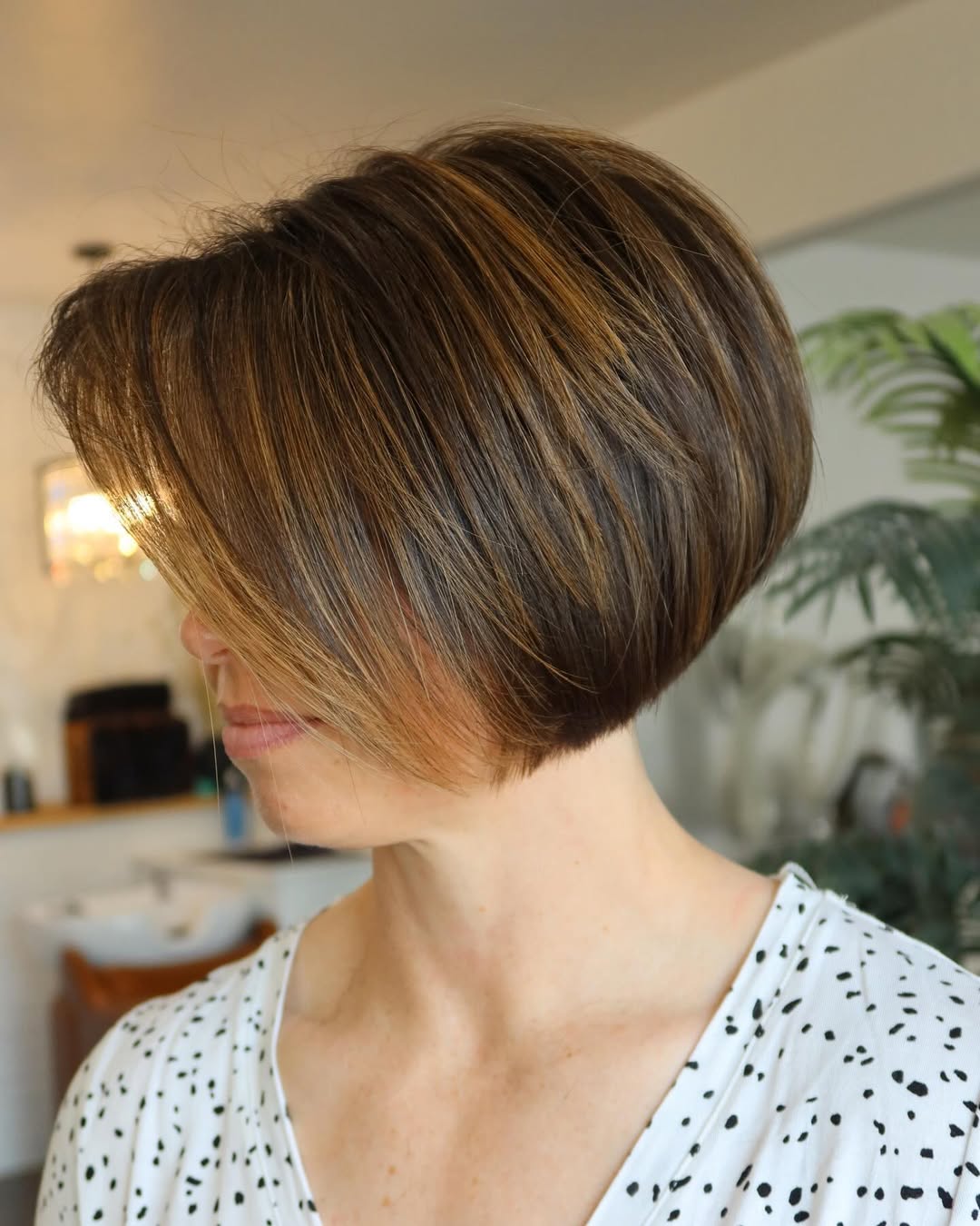 asymmetrical graduated bob