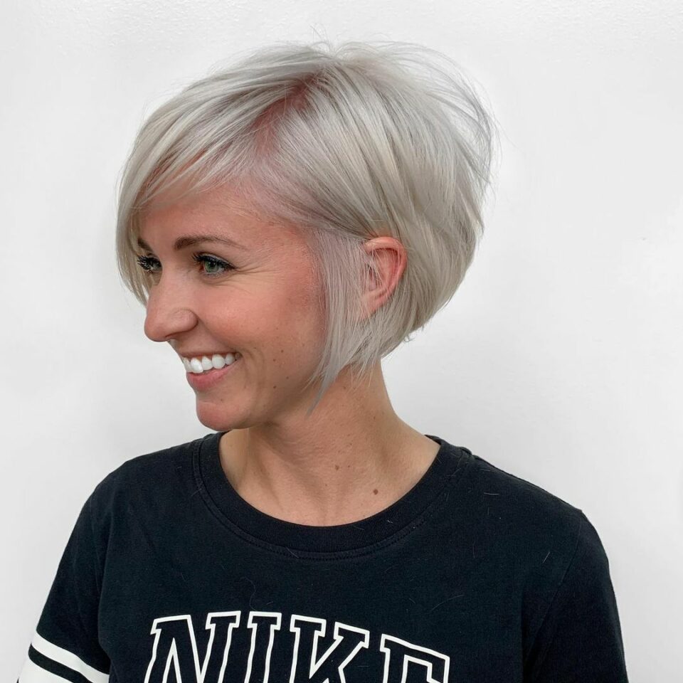  11 Stacked Bobs For Fine Hair To Give You Feminine Short Hair Inspiration
