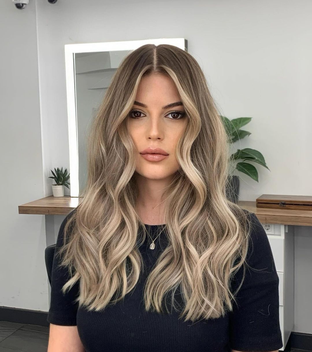 beige blonde balayage hair