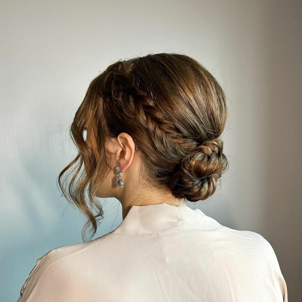 12 ideas de peinados con moño perfectos para cualquier ocasión