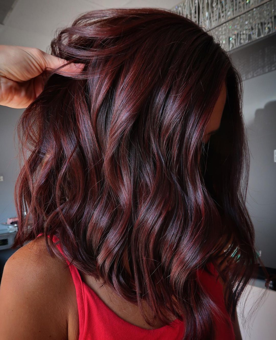 chocoladebruin haar met rode highlights