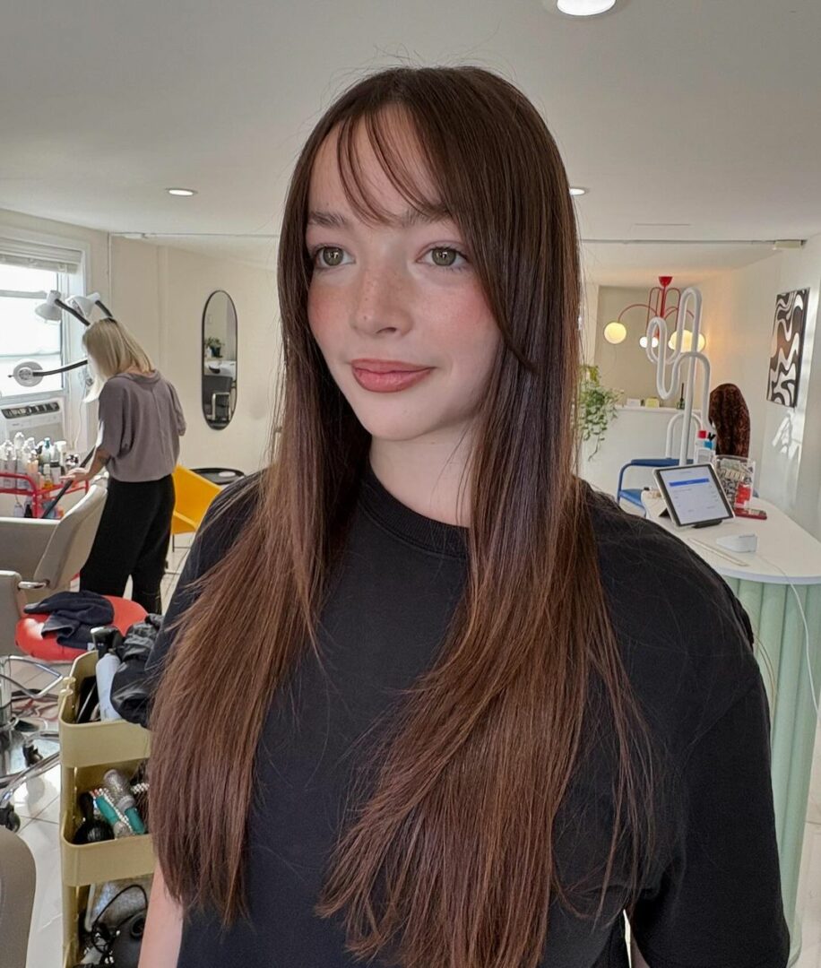 11 Chic SeeThrough Bangs Ideas For All Lengths And Textures(04)