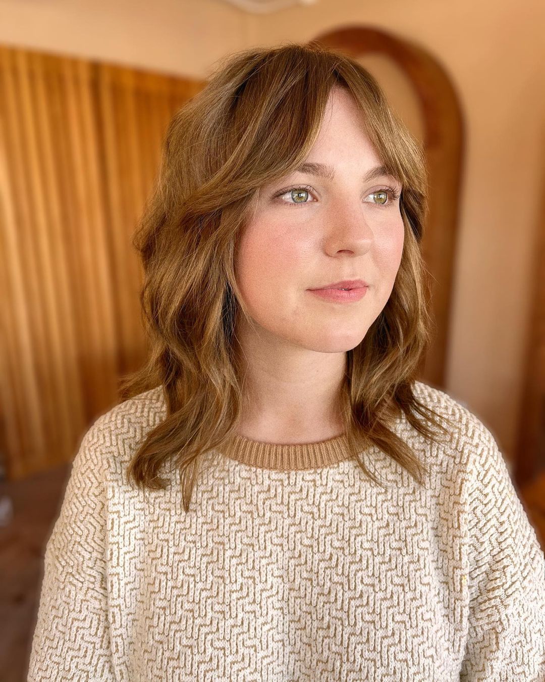 messy medium length haircut for fine and thin hair