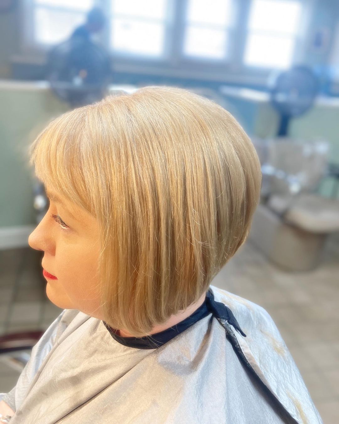 stacked haircut for thin hair