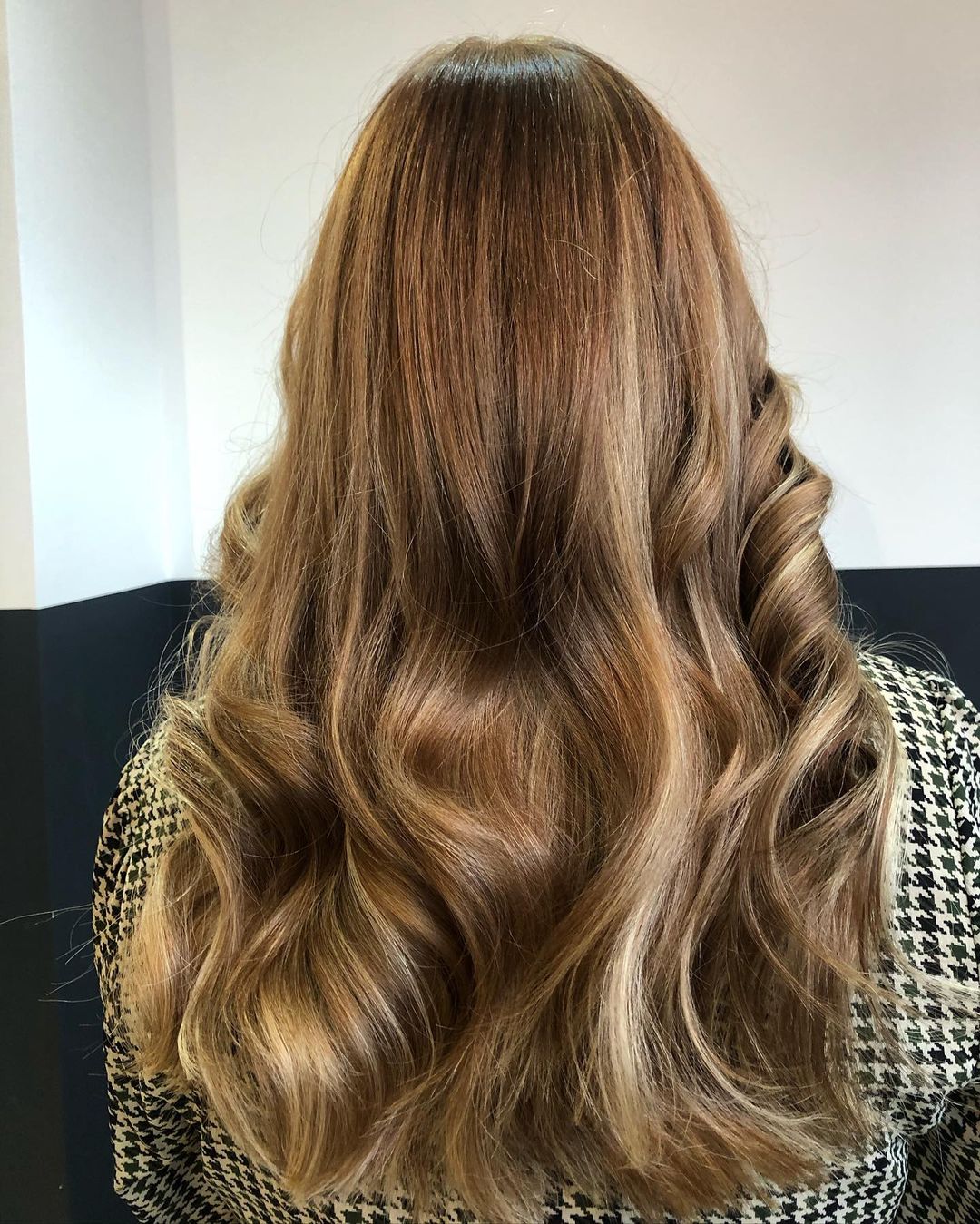 sunkissed cinnamon swirl hair color