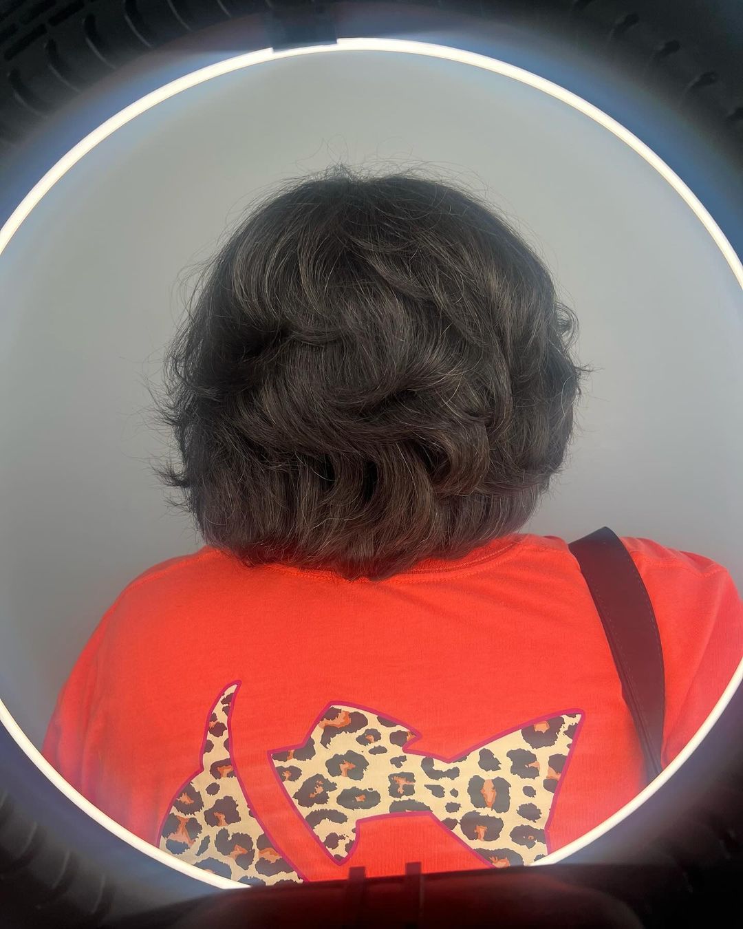 cabelo ondulado empilhado