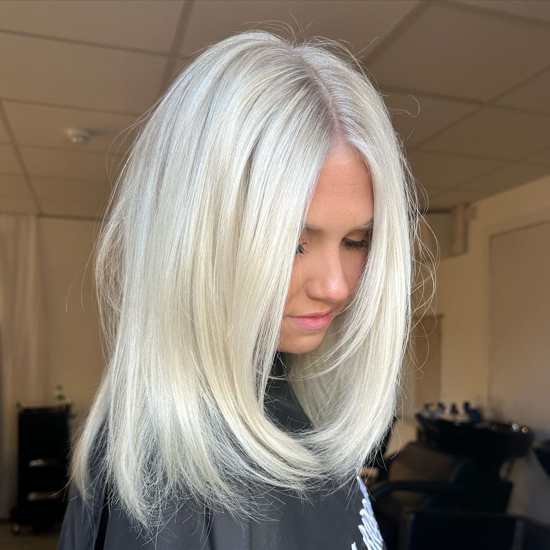 white blonde medium length hair