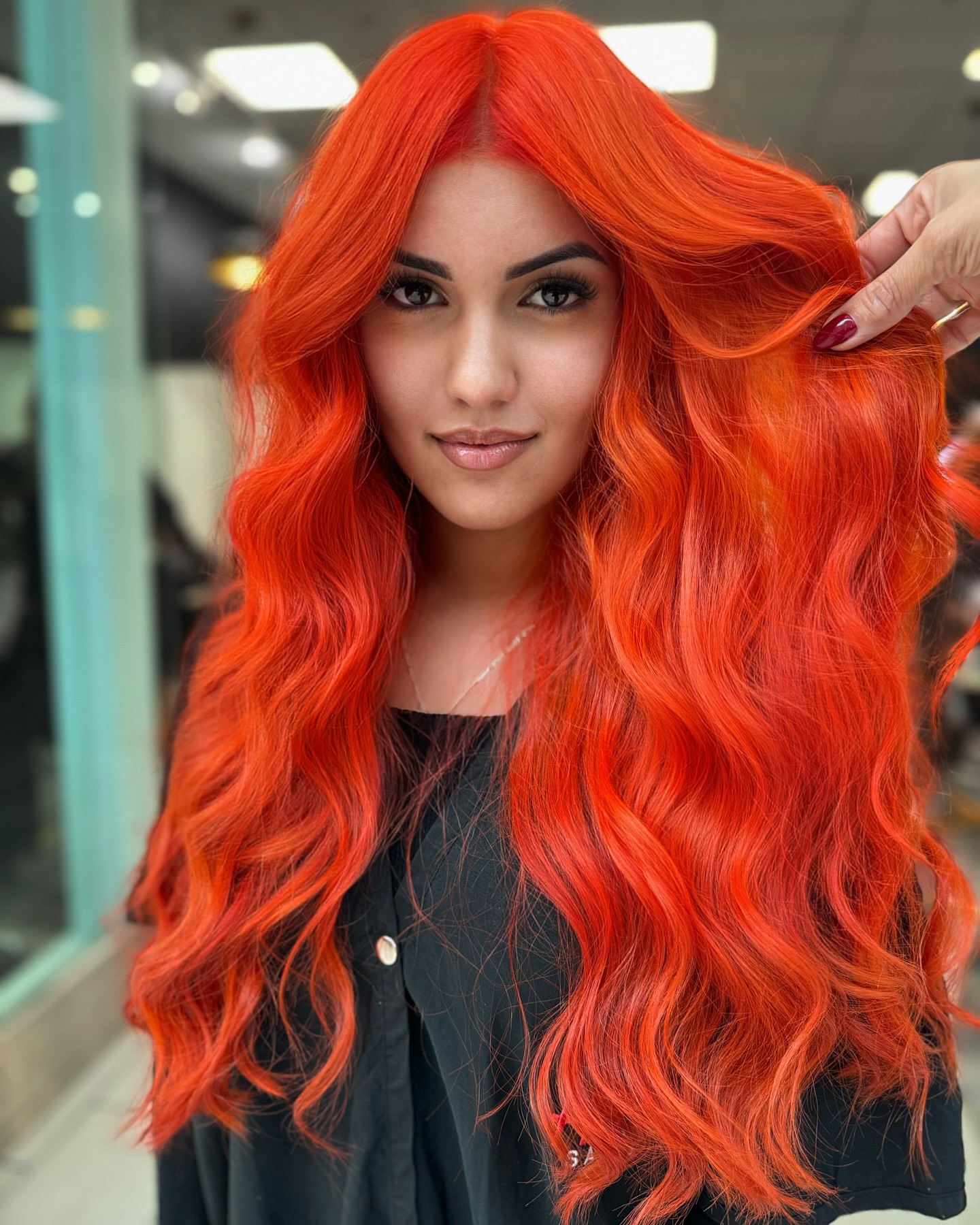 pelo rojo brillante