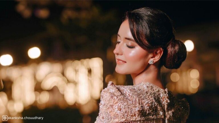 11 Hairstyles For Wedding Guests That’ll Steal The Spotlight