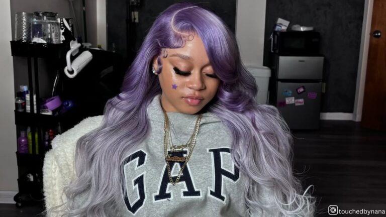 Cabelo roxo prateado