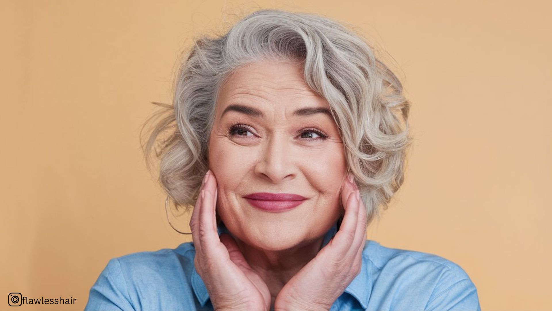 Coiffures pour les femmes de plus de 60 ans de grande taille