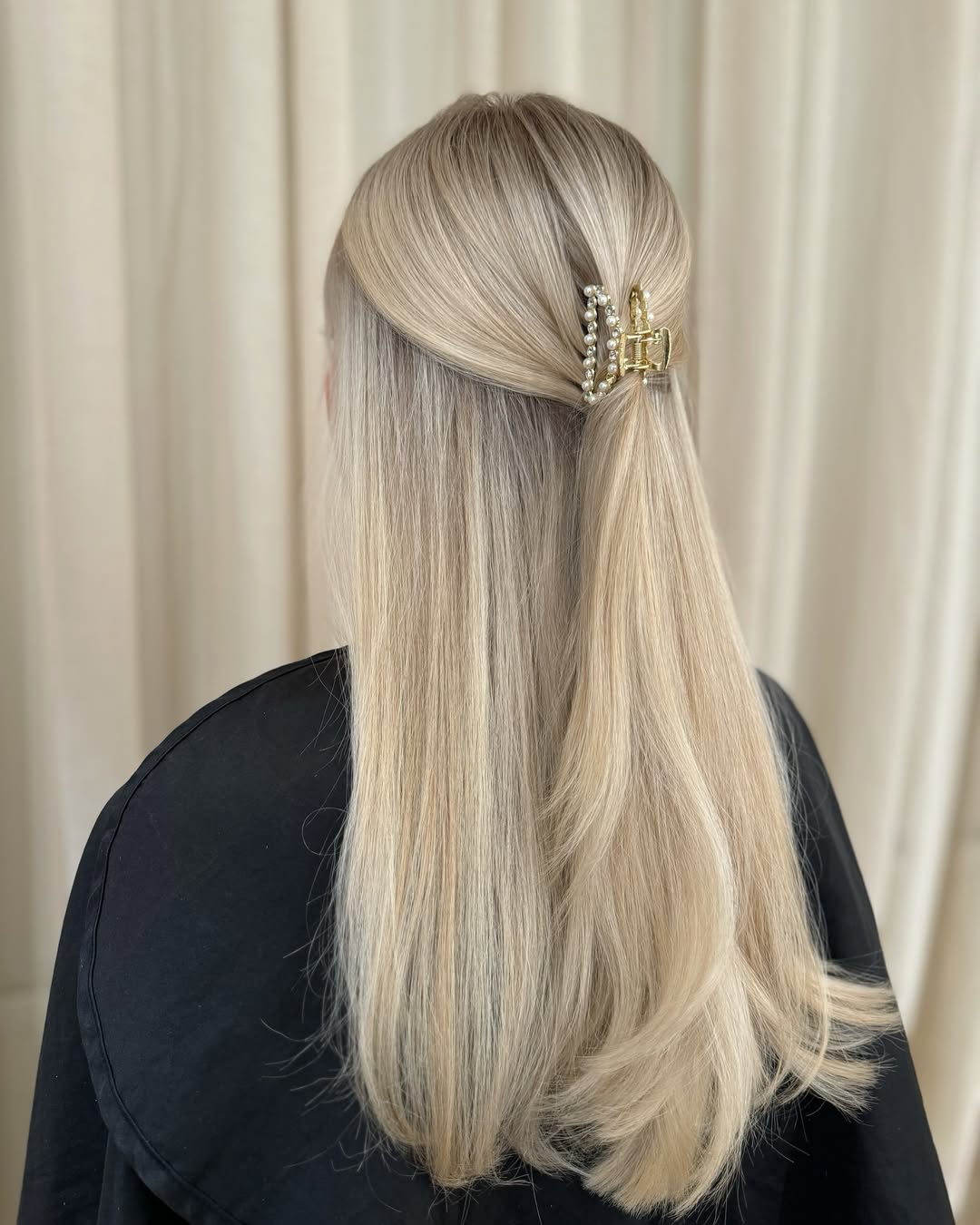 beige blonde balayage