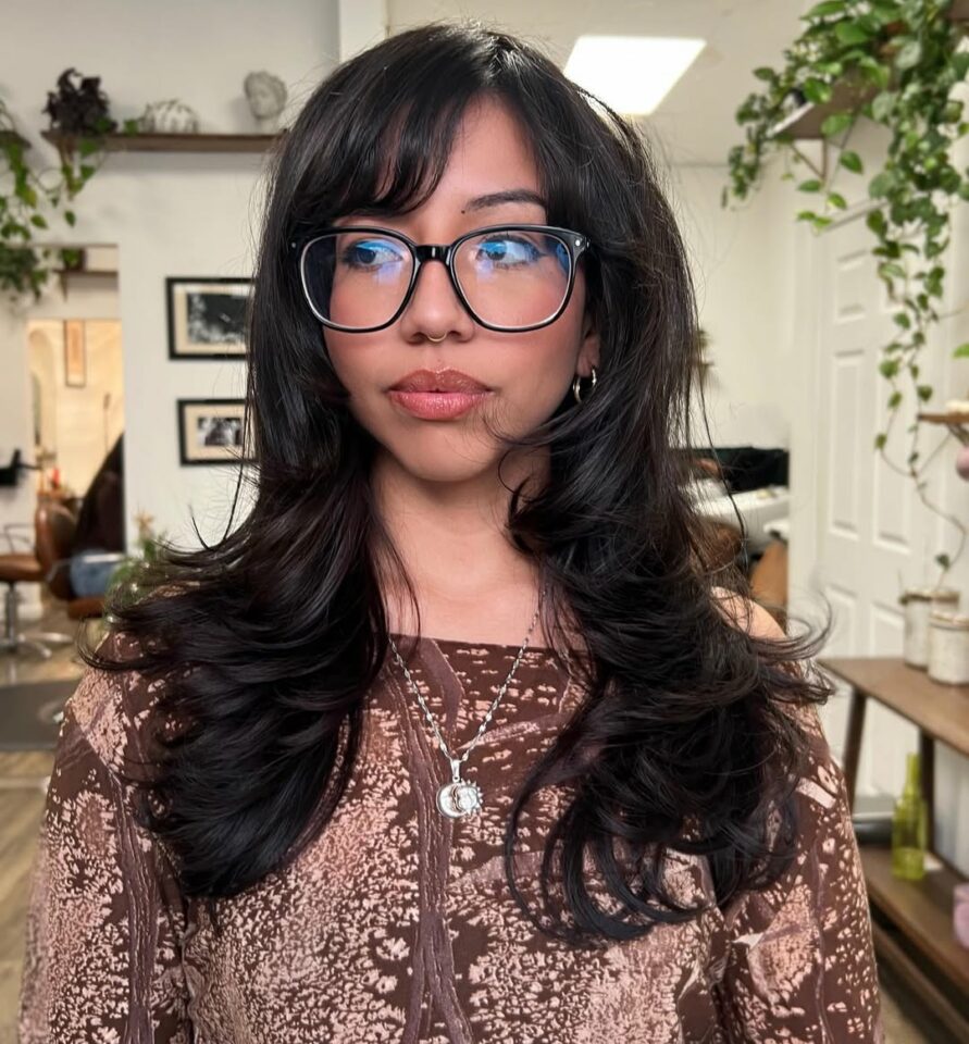 10 Trendy Long Hairstyles With Side Bangs You'll Want To Try Yourself