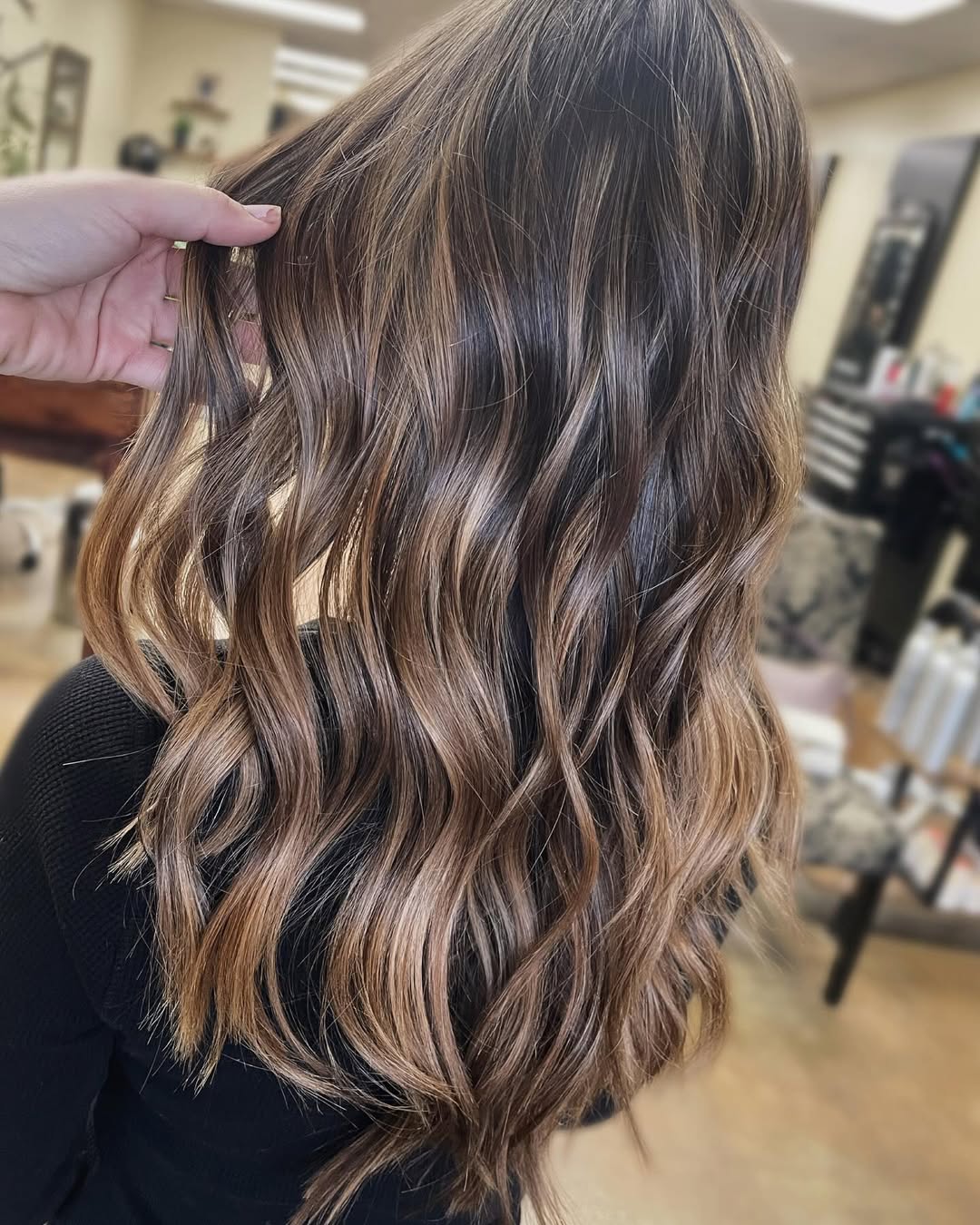 chestnut blonde balayage