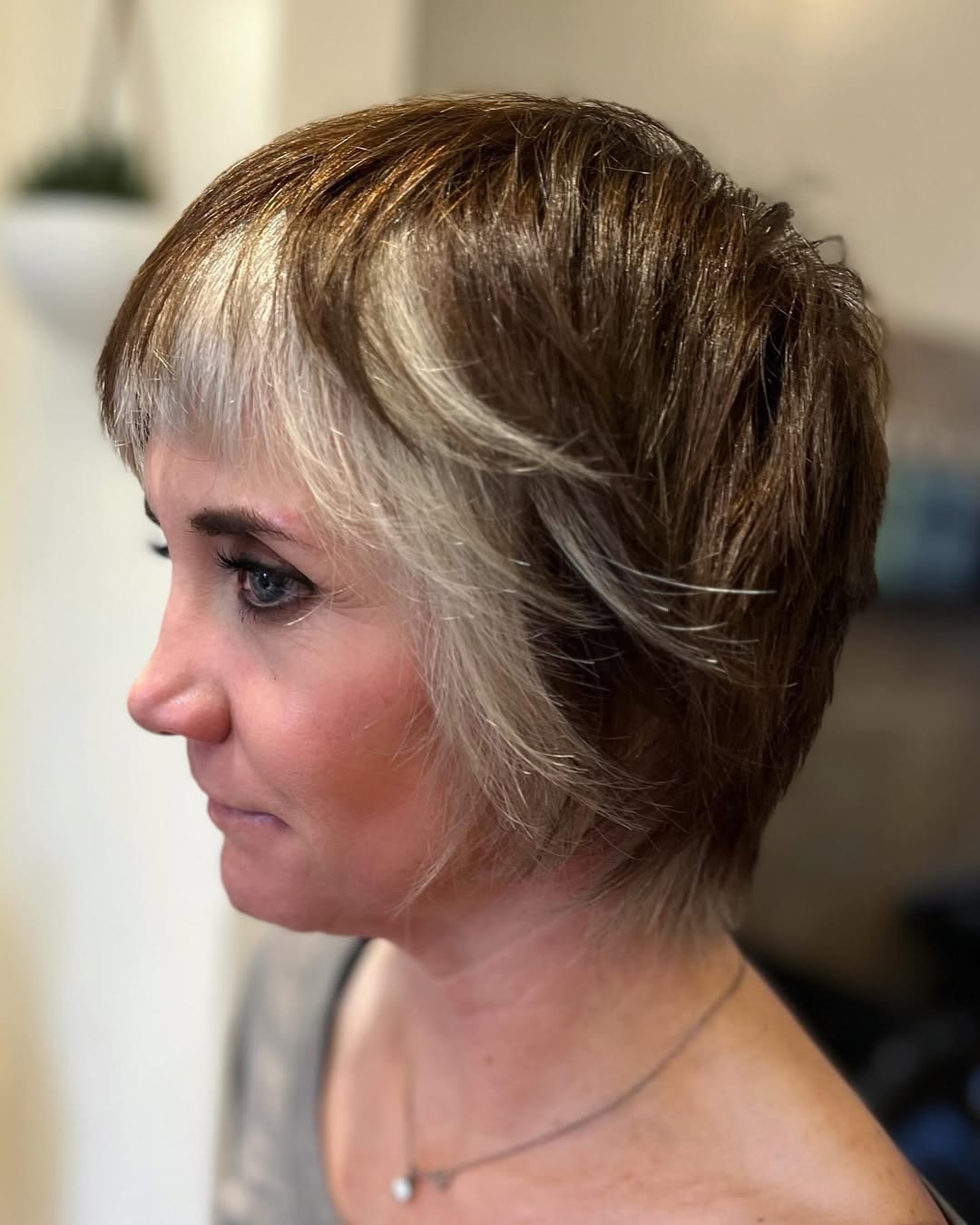 Chunky Highlights On A Pixie Shag
