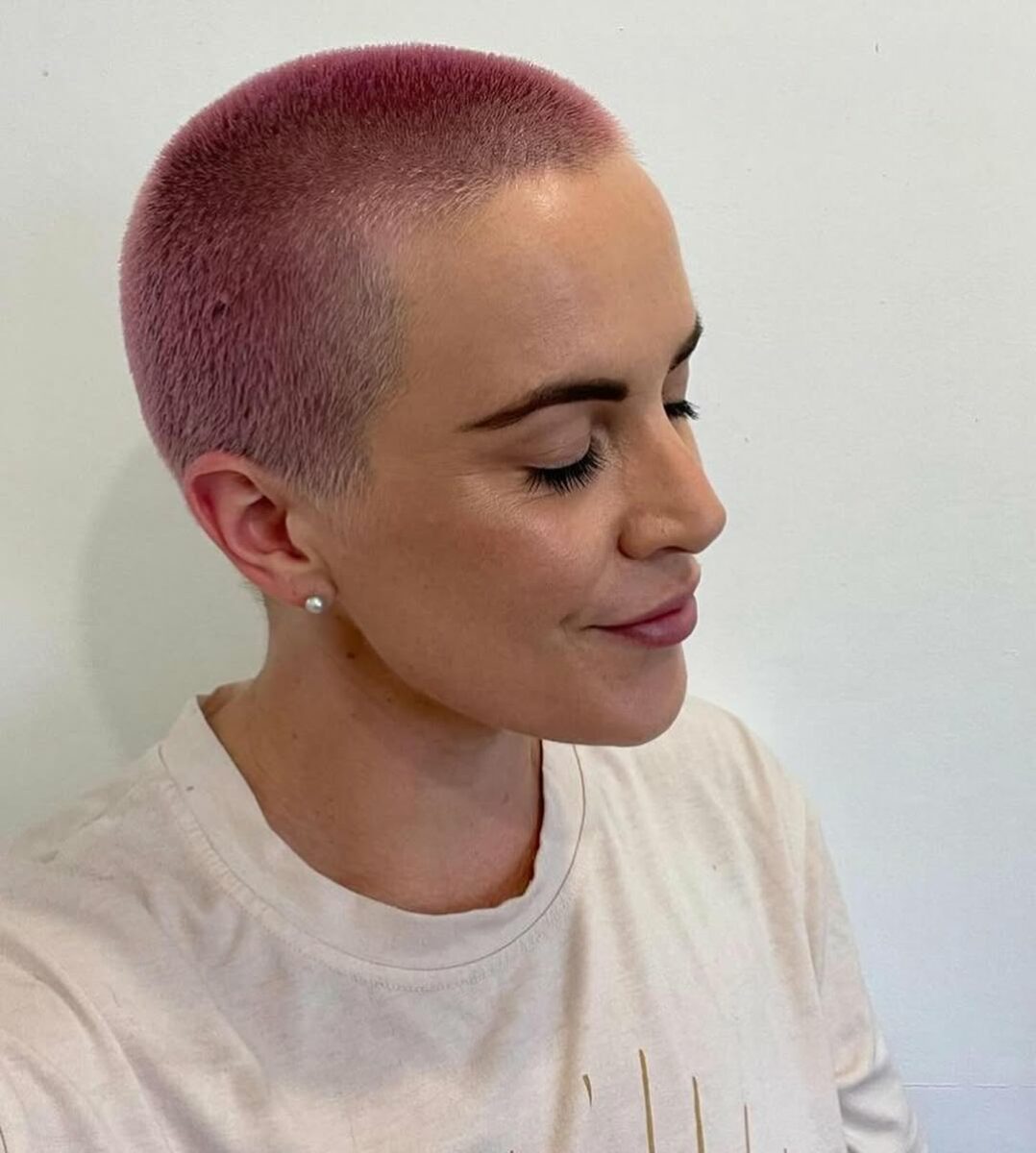 10 Best Ways For Women To Wear A Buzz Cut And Look Chic 10 Best Ways For Women To Wear A Buzz Cut And Look Chic