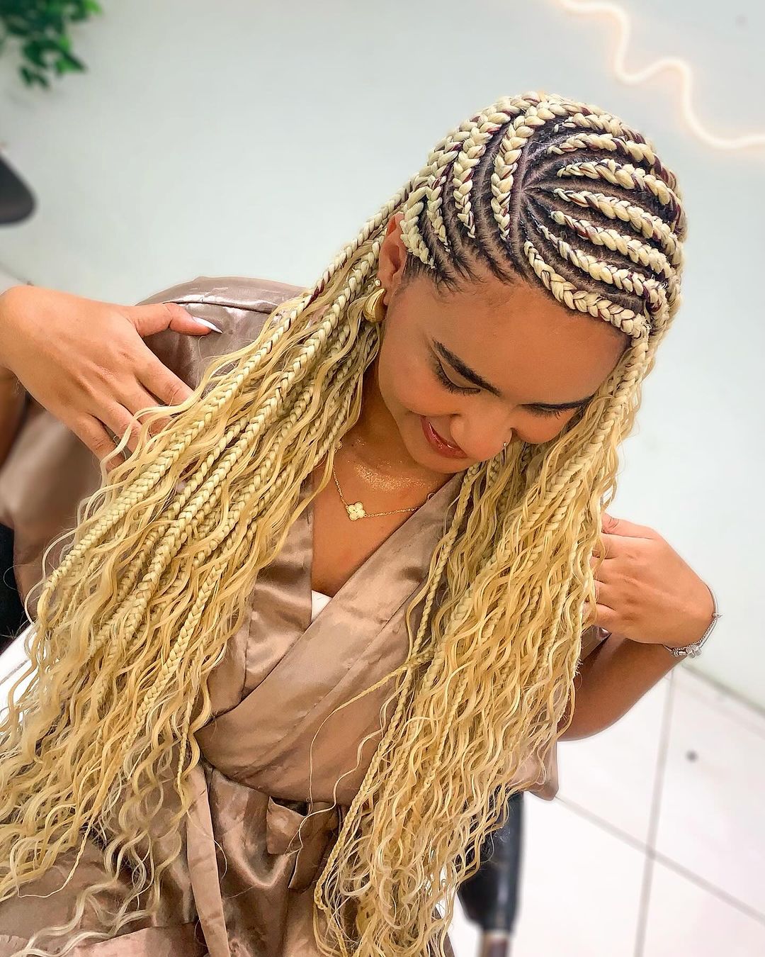 Tresses moyennes en forme de limonade courbée