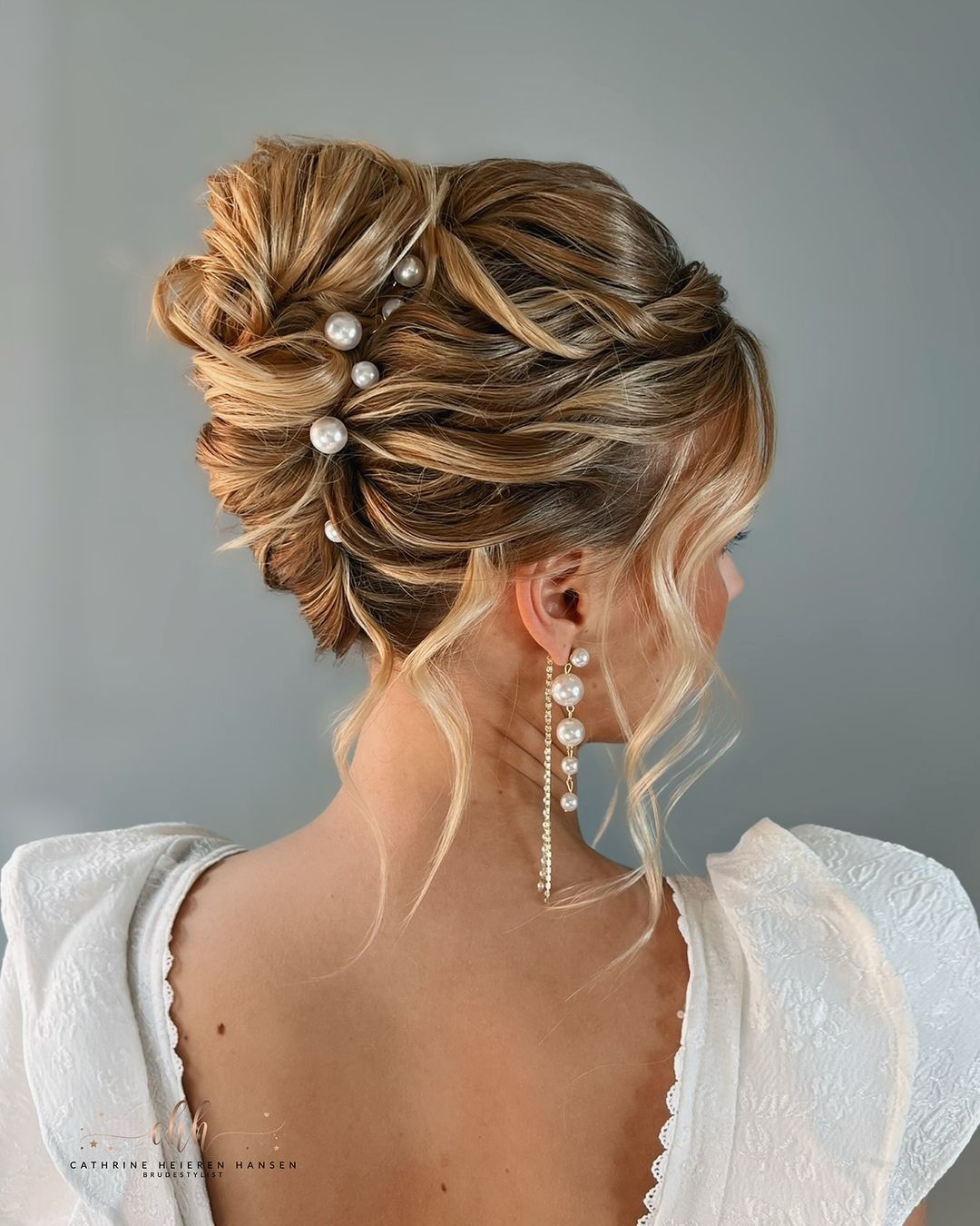 10 Beautiful French Twist Hairstyle Ideas For A Soft Romantic Look