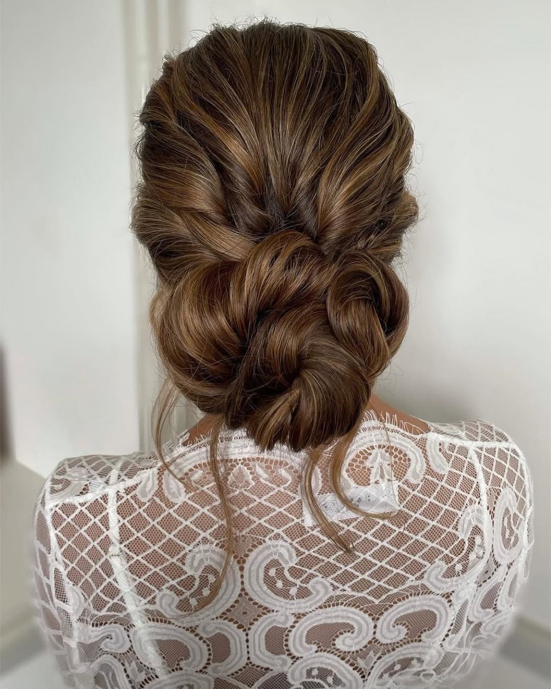 chignon sciolto dietro