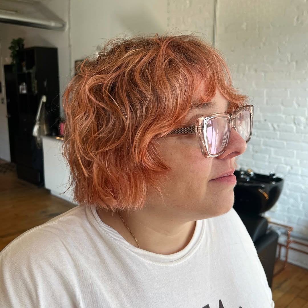 Peachy Korte Shaggy Bob