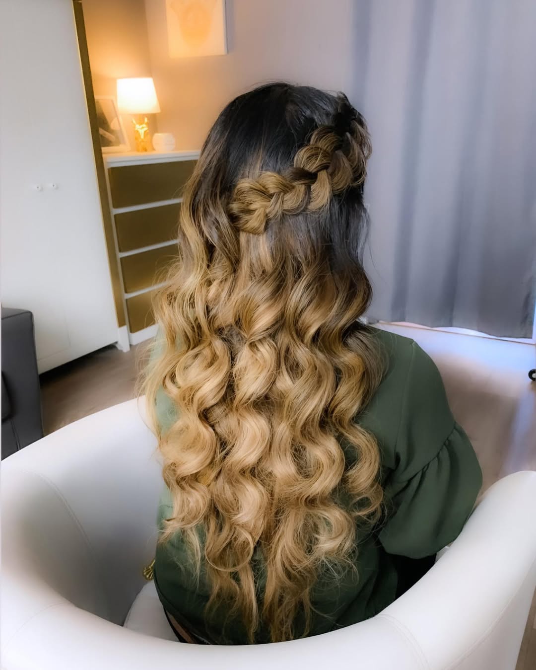 trenza lateral con ondas glamurosas