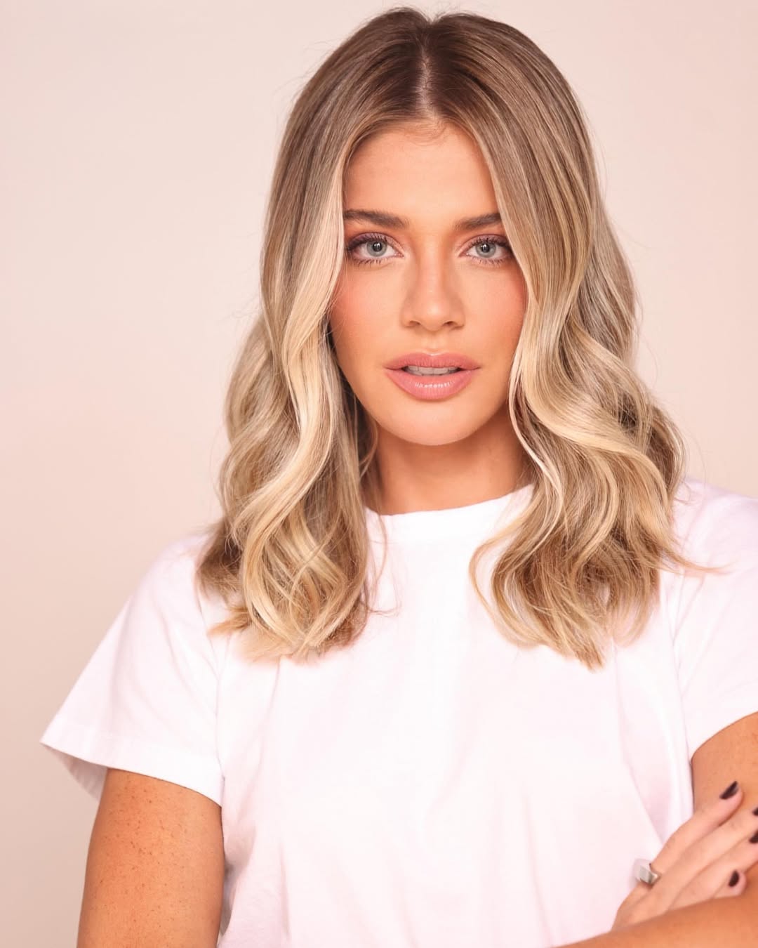 Soft Blonde Wavy Lob