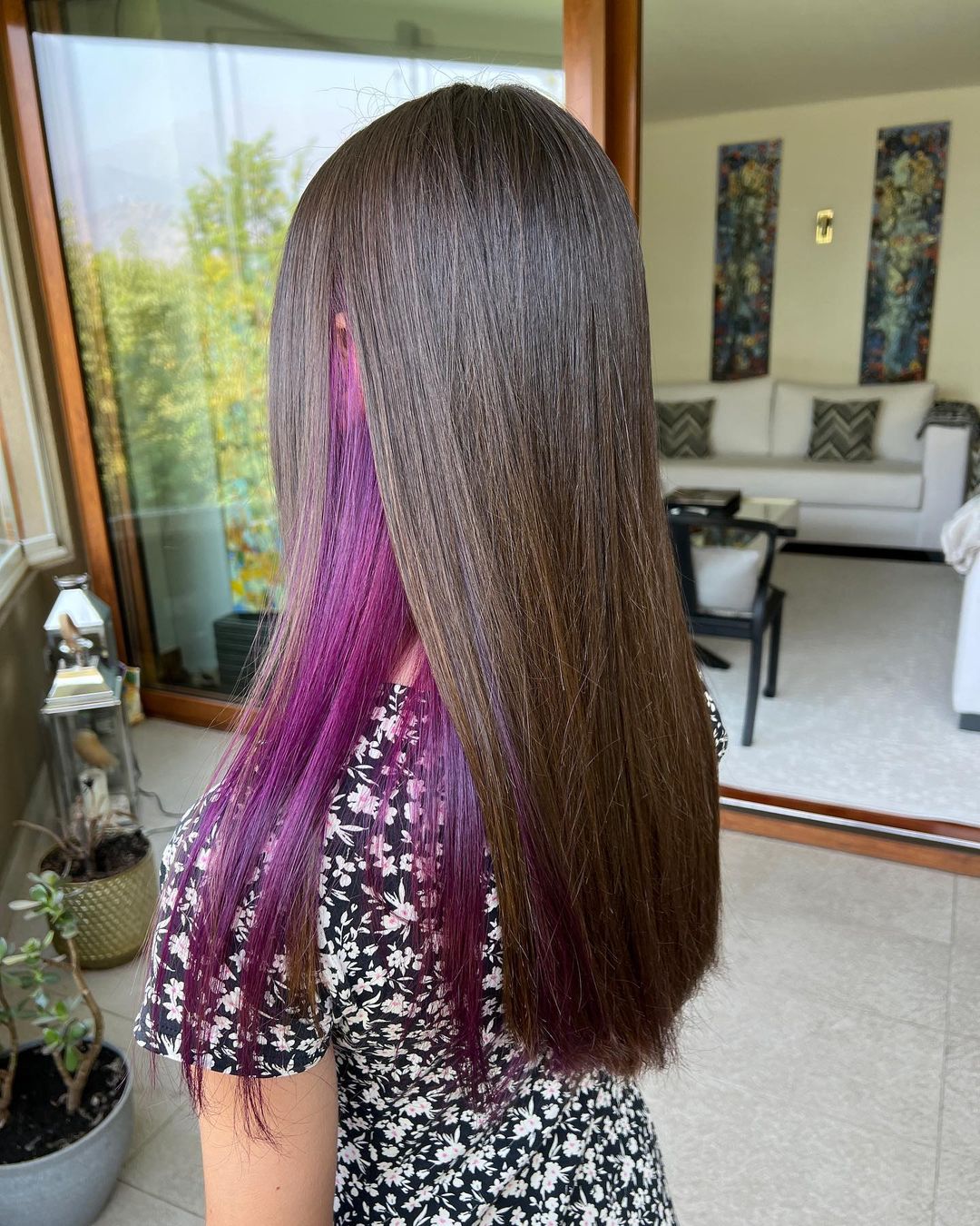 Punti salienti di Violet Peekaboo