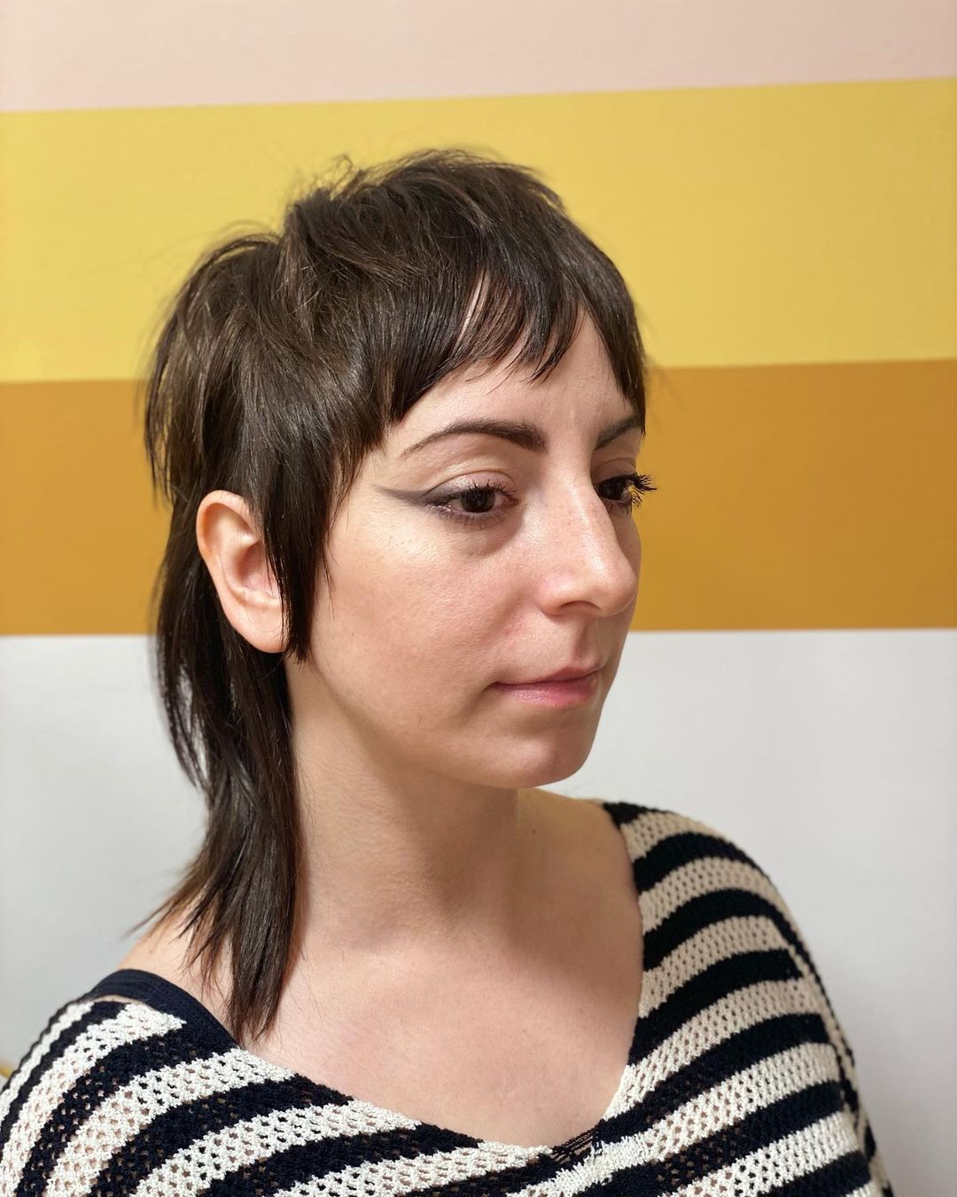 mullet pixie desgrenhado para cabelos lisos