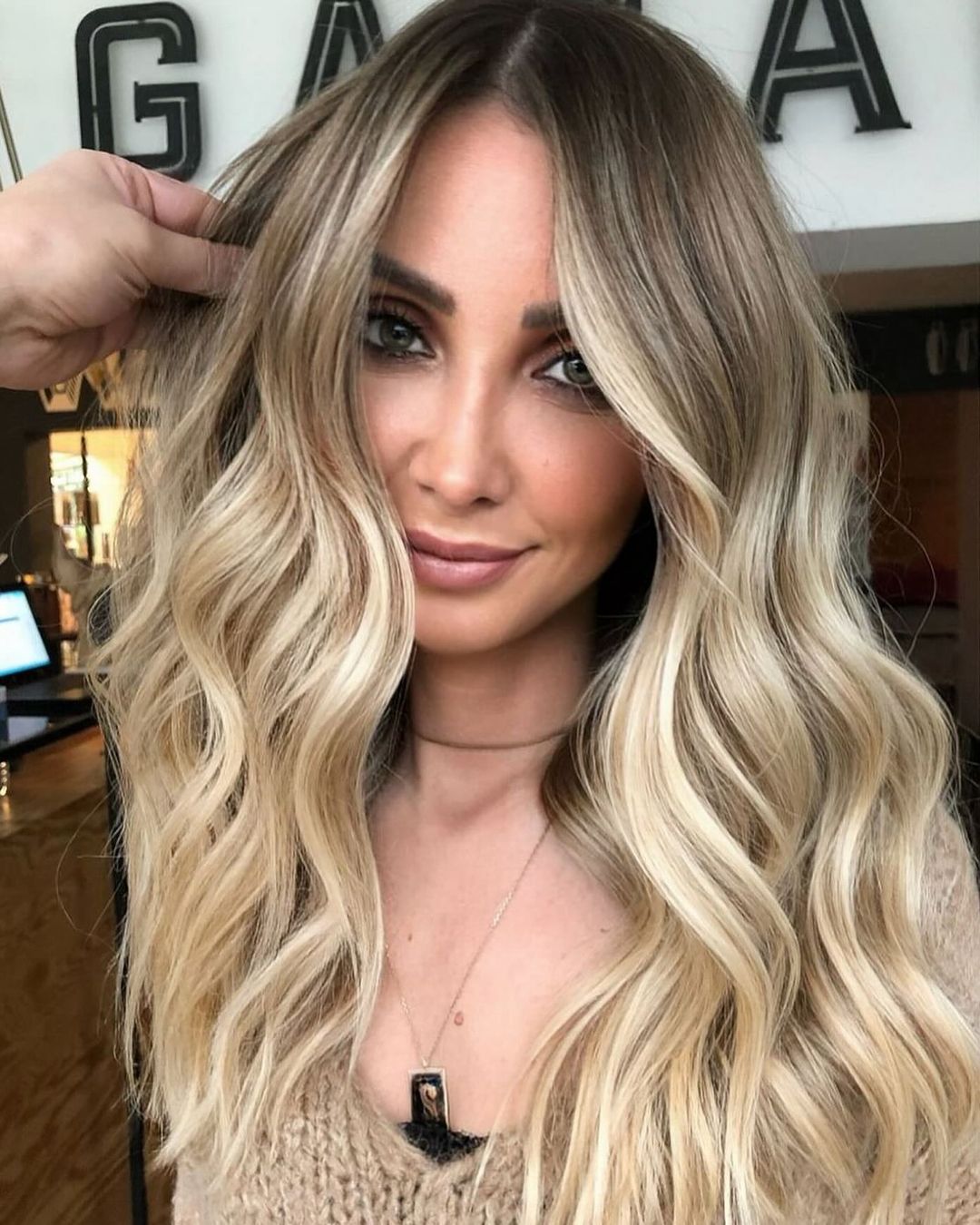 vanilla blonde highlights