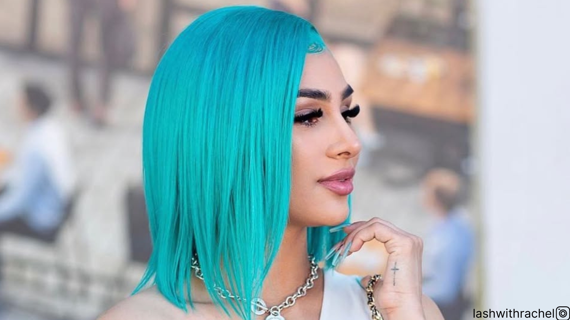 10 ideas para cambiar el color de tu pelo a verde azulado