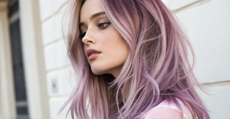 pelo rosa y morado