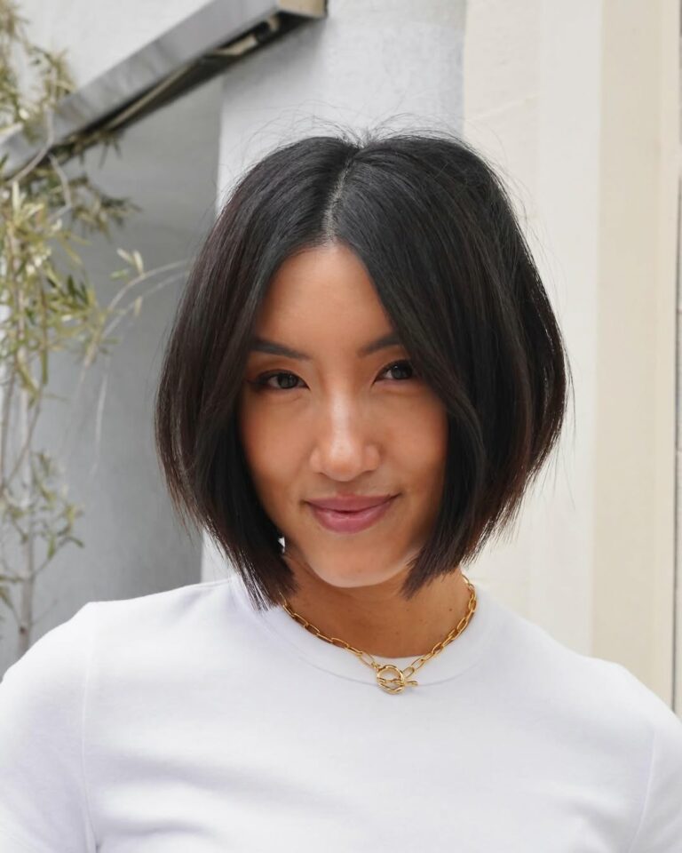 10 Trendy Haircuts For Extremely Thin Hair That Create Fullness And ...