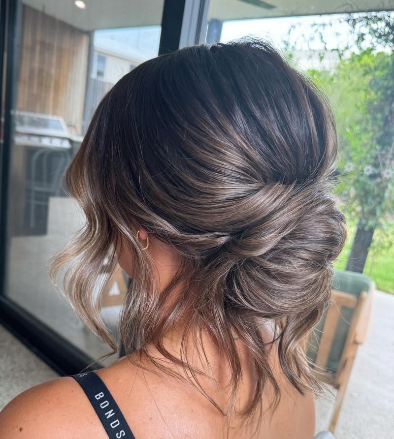 Chignon brun cendré