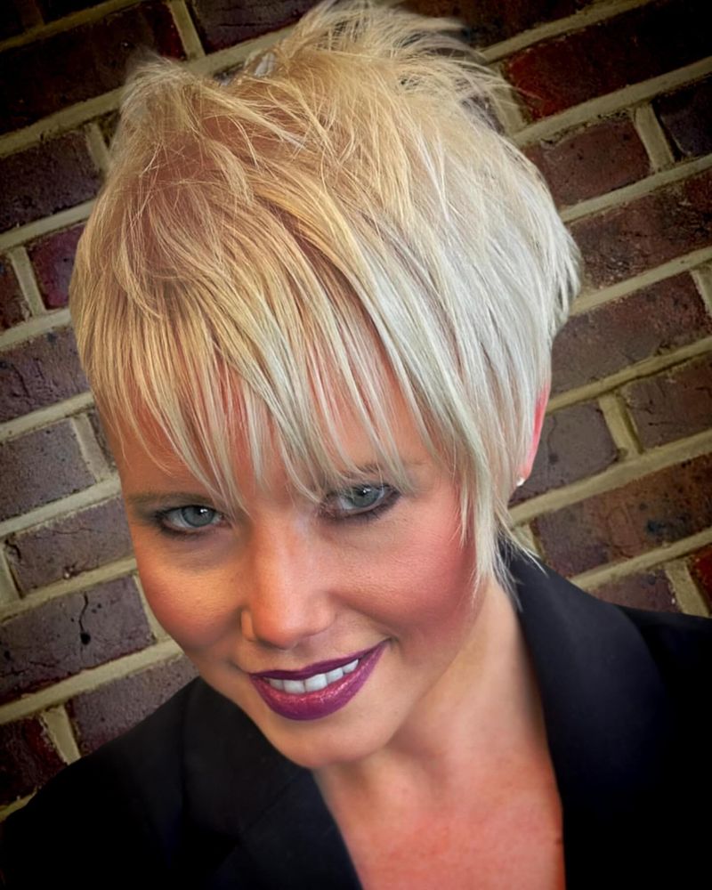 Asymmetrische Pixie met pony