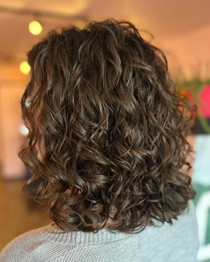 Bouncy Barrel Curls