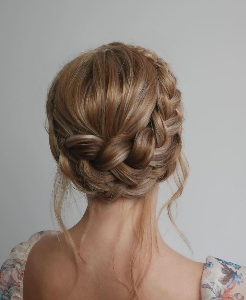 Chignon couronne tressé