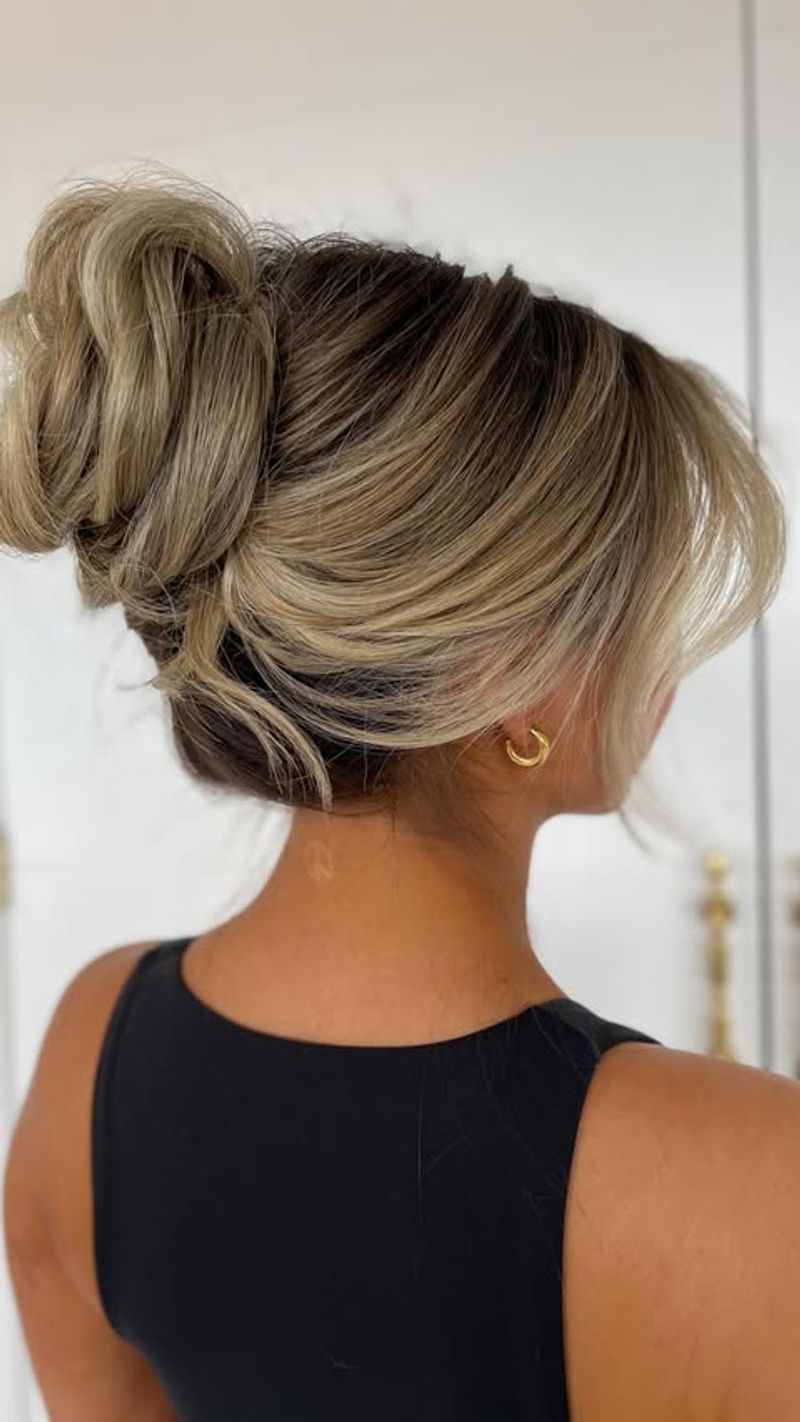 Chignon messy Bun