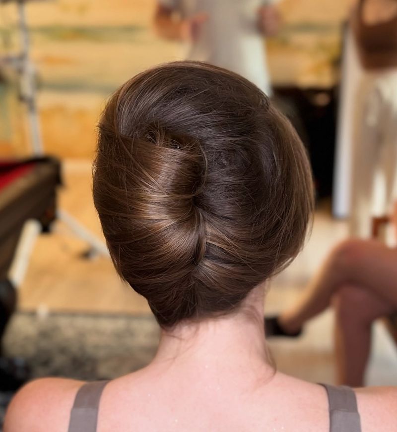 Chignon laterale elegante