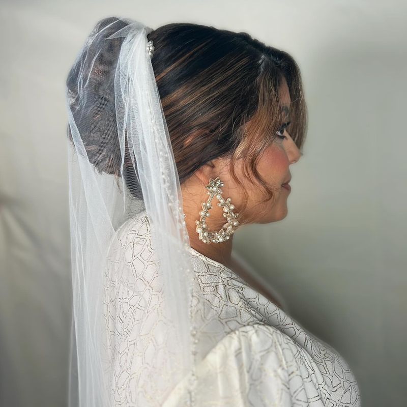 Elegante Veil Twist