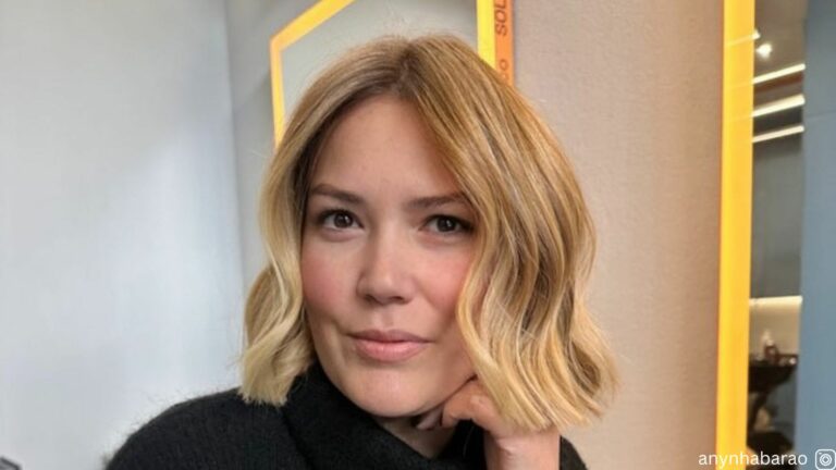 From Ordinary To Extraordinary The Magic Of Partial Highlights For A Fresh, Radiant Look