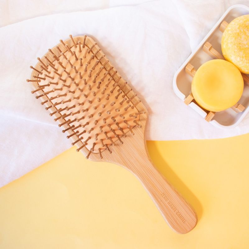 Cepillado suave del cabello