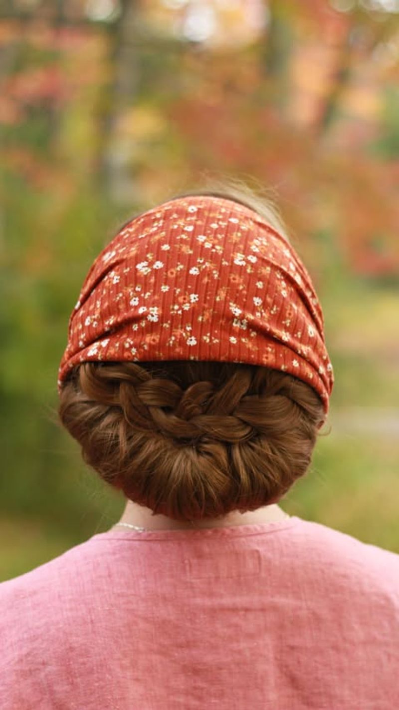 Chignon Gibson Tuck