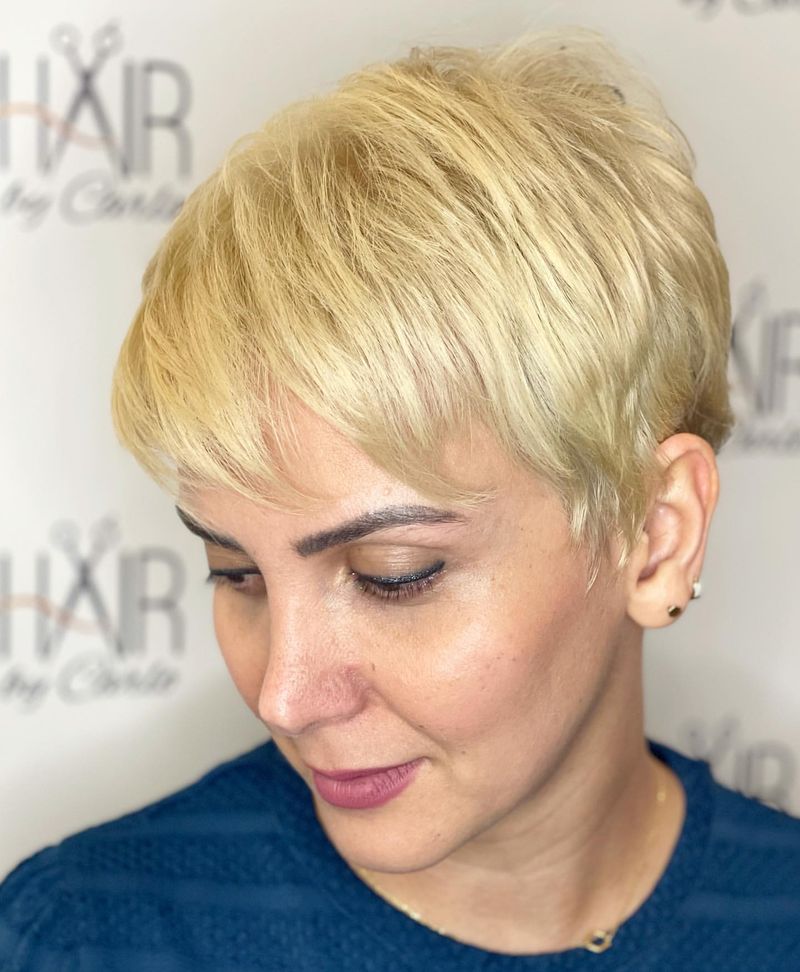 Goudblond Pixie